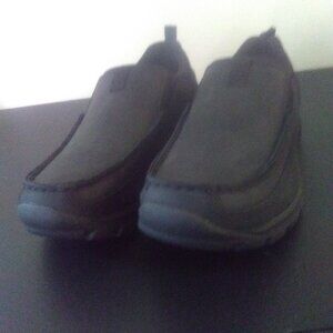 NEVER WORN Black Men's Land's End leather slip-on moc shoes. Size 10